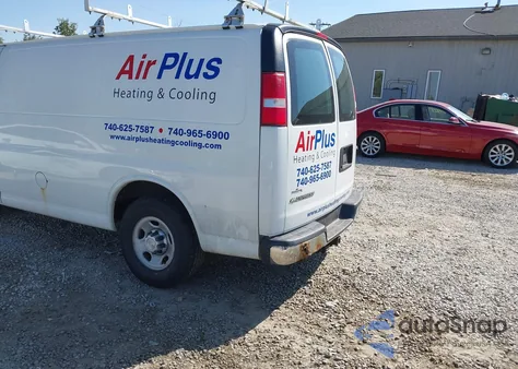 2017 Chevrolet Express 2500 Work Van from USA, damaged, VIN 1GCWGAFF5H1137853